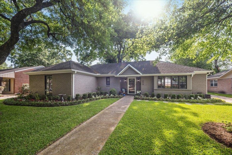 Briargrove custom home exterior — Houston TX