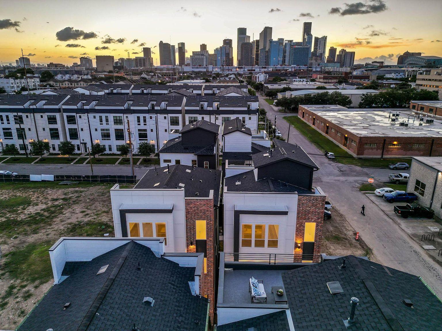 EaDo residential street view — Houston TX
