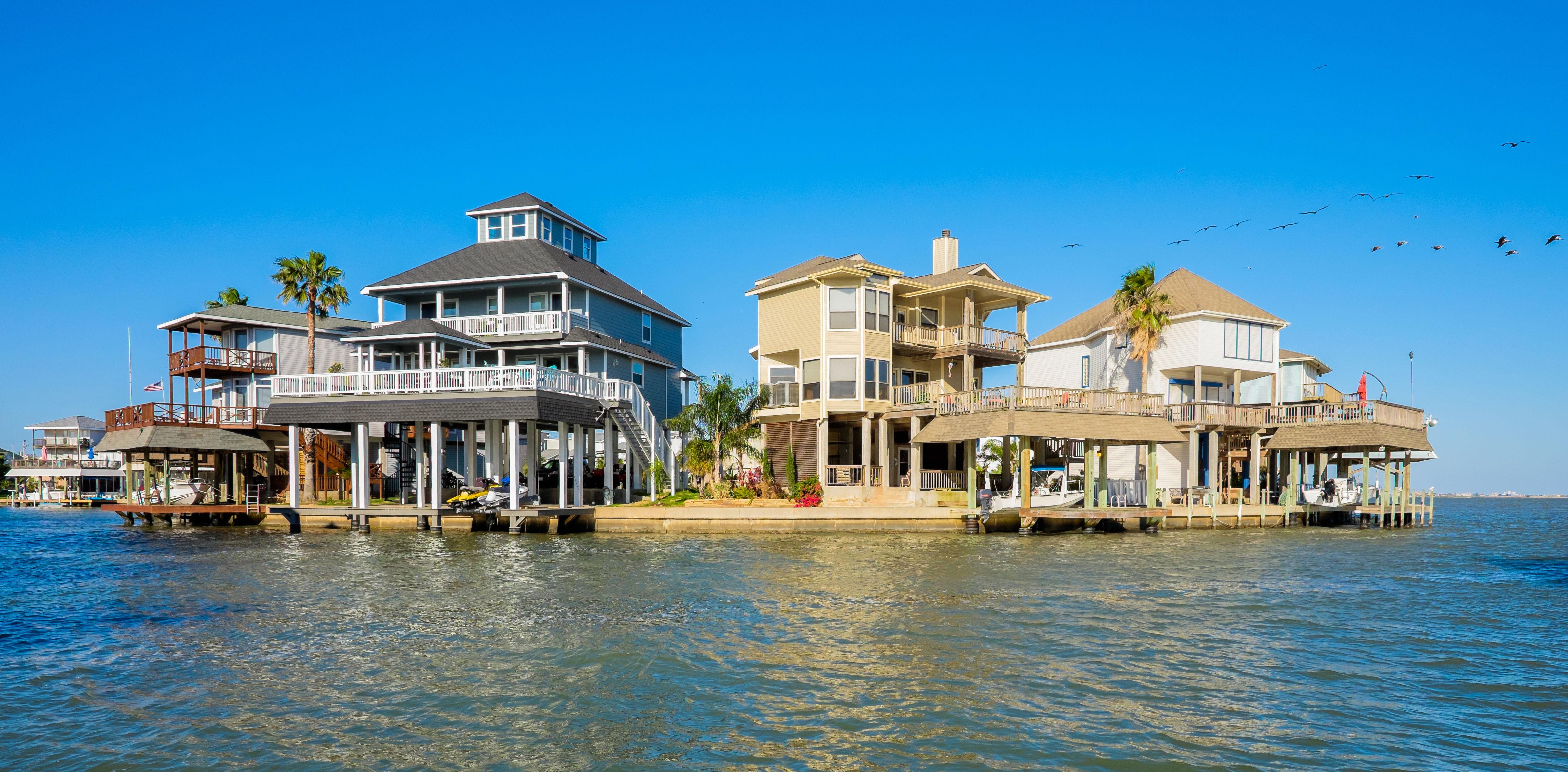 Galveston neighborhood streetscape — Houston TX