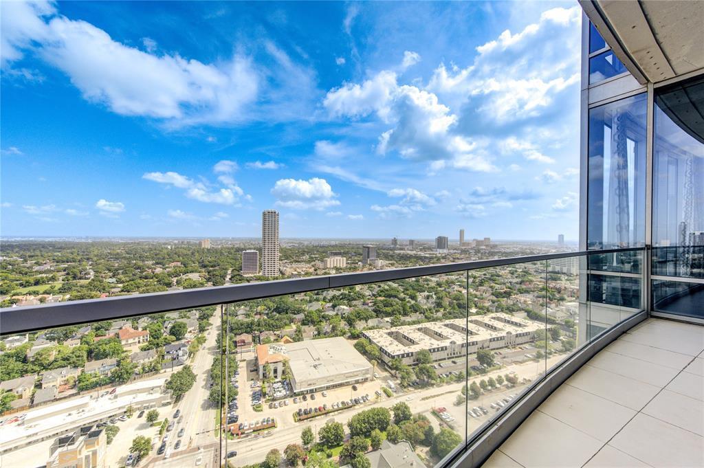 Upper Kirby upscale home exterior — Houston TX